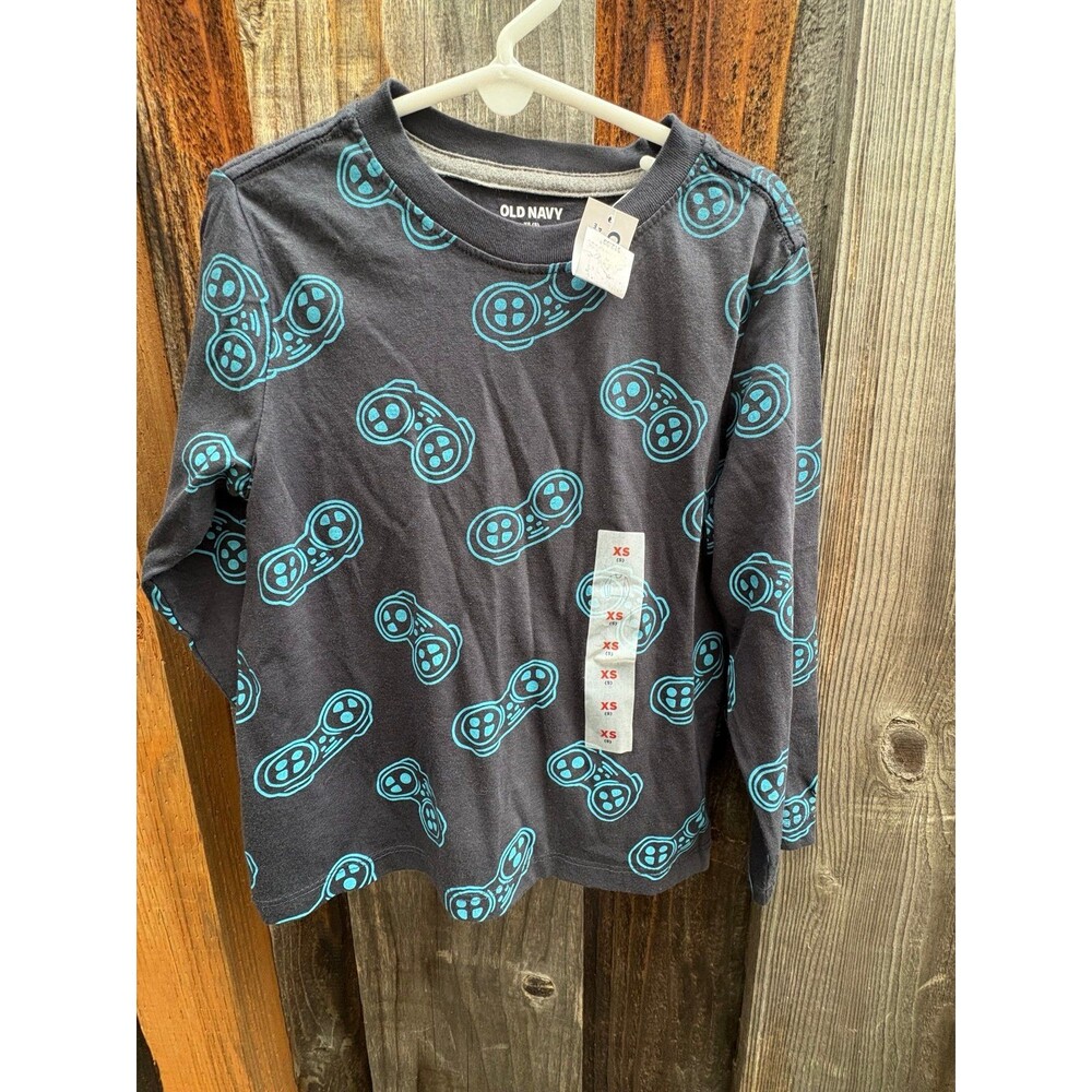 Old Navy video game controller tee. NWT. XS/5.
